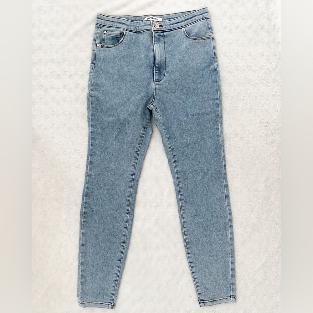 NWOT- LOVEGEN Sample Piece Hanoi Tube Jean